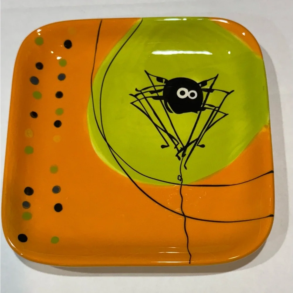 Sur La Table - Set of 4 - Halloween Plates